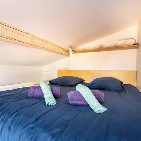 Cosy For 6/8p Location In Old