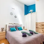 Apartment 3- Cosy For 6p Location In Old Antibes