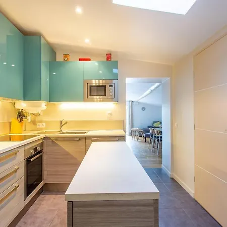 Cosy For 6/8p Location In Old Antibes