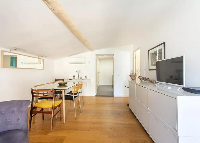 Cosy For 6/8p Location In Old